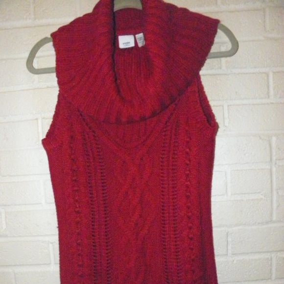 Piper & Blue Sweaters - Sleeveless Piper & Blue Cable knit Cowl neck Tunic